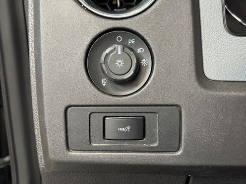 Used 2012 Ford F150 XLT w/ XLT Chrome Pkg image 27