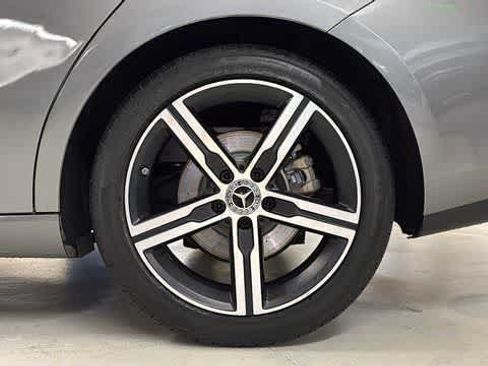 Used 2021 Mercedes-Benz CLA 250 image 10