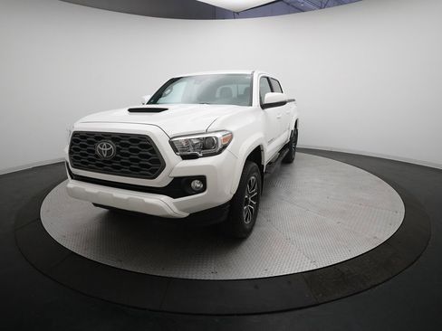 Used 2023 Toyota Tacoma TRD Sport image 35