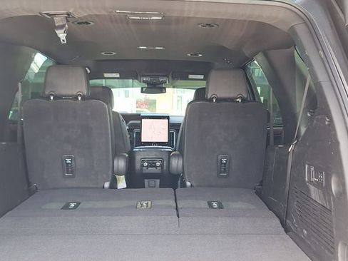 Used 2025 GMC Yukon Denali AWD/4WD image 27