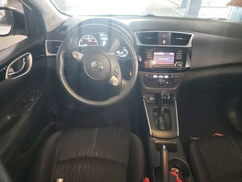 Used 2018 Nissan Sentra SV FWD image 5