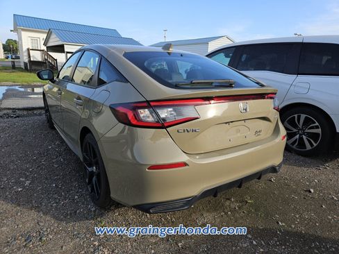 Used 2025 Honda Civic Sport image 9