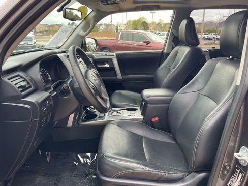 Used 2015 Toyota 4Runner Limited AWD/4WD image 12