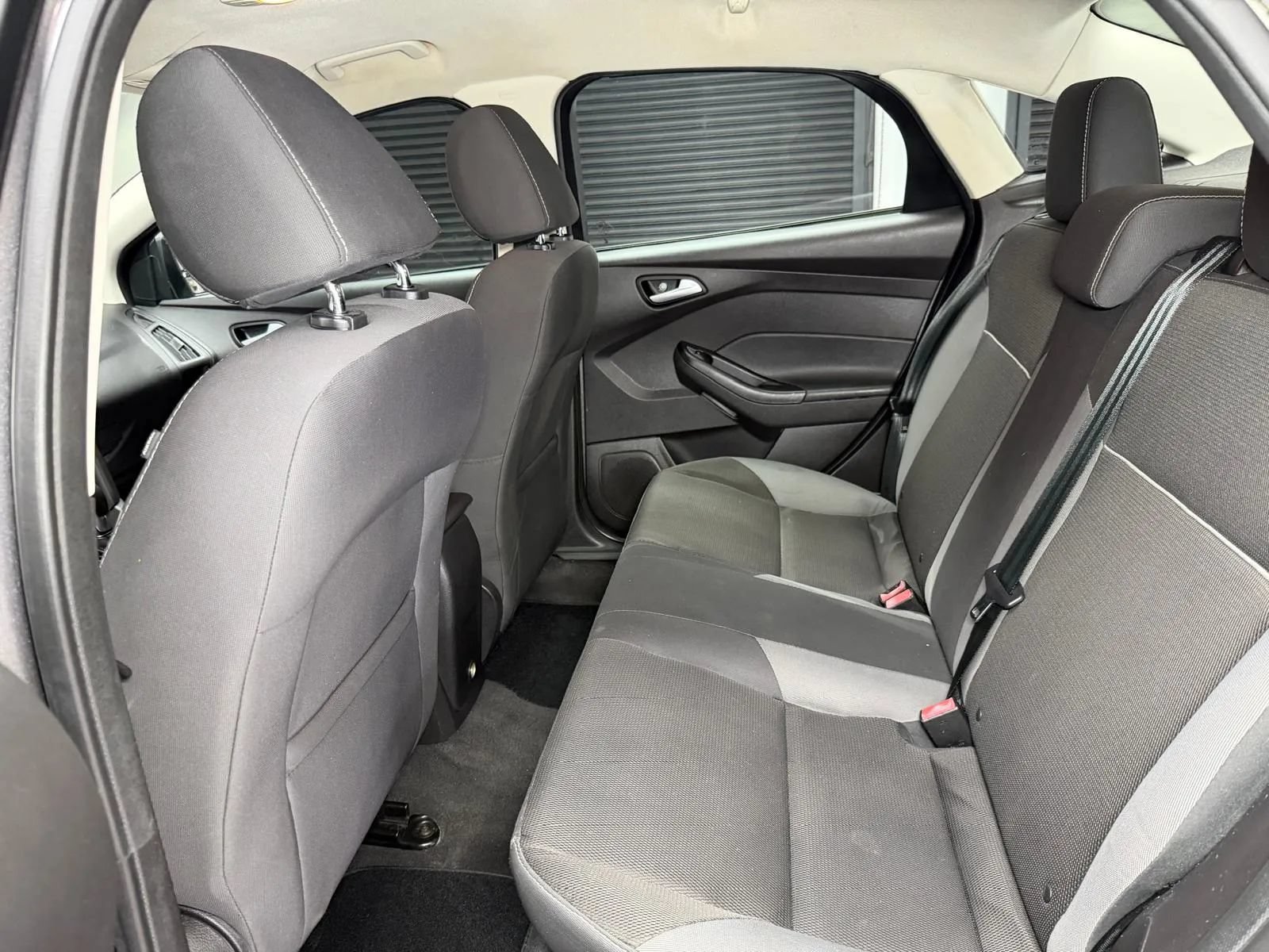 Used 2014 Ford Focus SE FWD image 13
