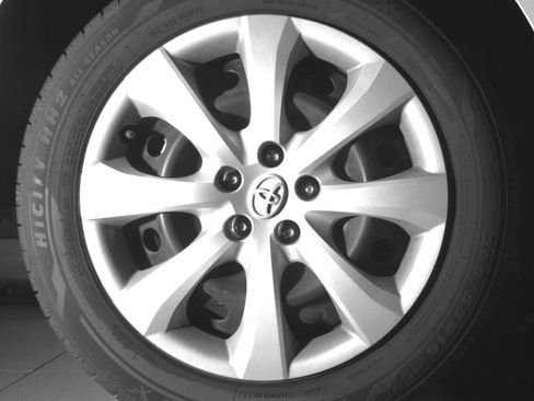 Used 2023 Toyota Corolla LE image 15