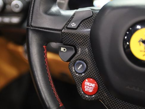 Used 2019 Ferrari 488 Spider RWD image 22