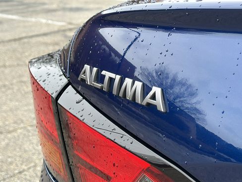 Certified 2023 Nissan Altima 2.5 SR w/ SR Premium Package image 9