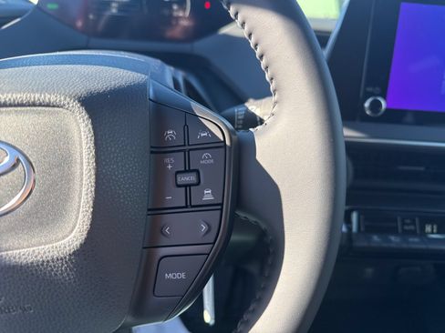 New 2026 Toyota Prius LE FWD image 16