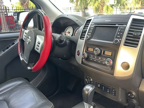 Used 2020 Nissan Frontier PRO-4X w/ Pro-4x Utility Package image 12