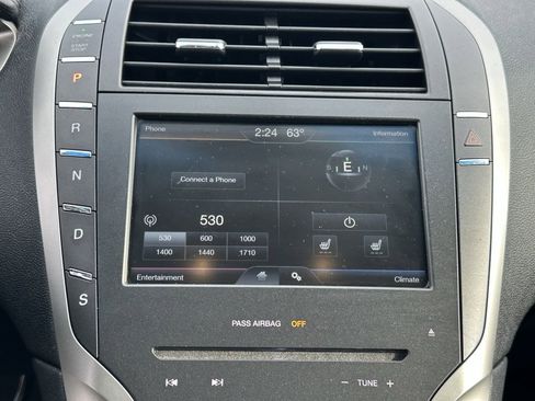 Used 2015 Lincoln MKZ Base w/ Equipment Group 101A Select image 26