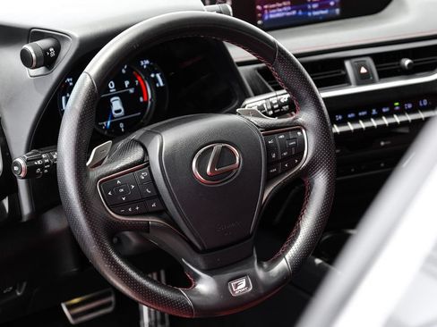 Used 2019 Lexus UX 200 F Sport w/ F Sport Premium Package FWD image 15