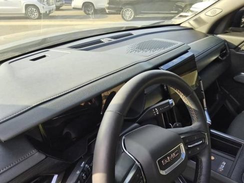 Used 2025 GMC Acadia AT4 AWD/4WD image 3