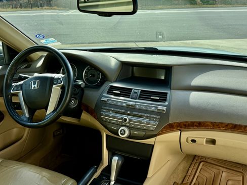 Used 2009 Honda Accord EX-L image 39