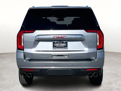 Used 2024 GMC Yukon Denali AWD/4WD image 5