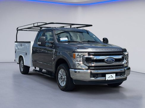 Used 2022 Ford F350 XL w/ STX Appearance Package RWD image 5