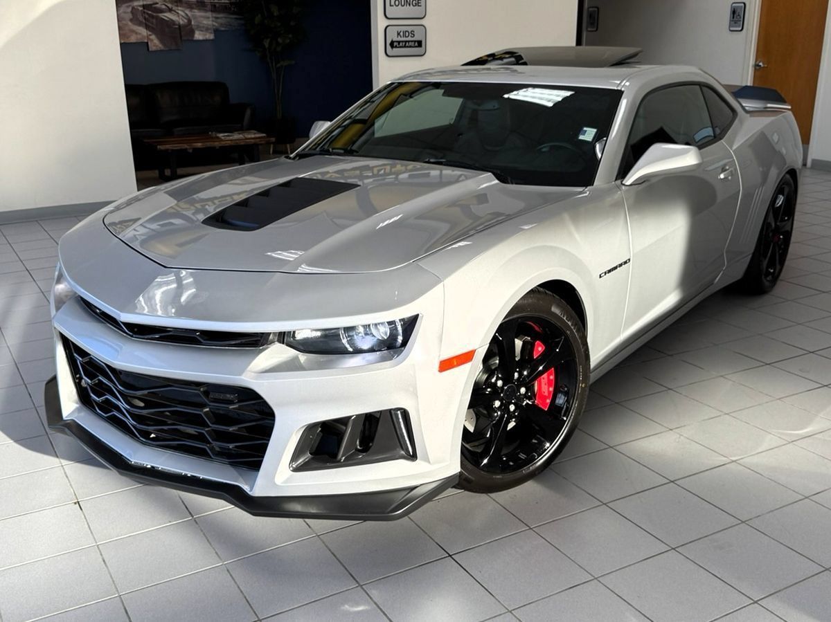 Used 2014 Chevrolet Camaro SS w/ RS Package RWD image 45
