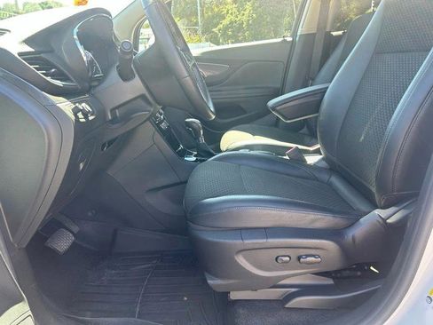 Used 2018 Buick Encore Preferred image 6