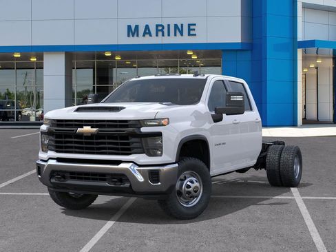 New 2026 Chevrolet Silverado 3500 W/T AWD/4WD image 6