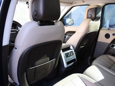 Used 2020 Land Rover Range Rover Sport SE image 22