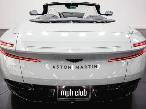 Used 2024 Aston Martin DB12 Convertible RWD image 20