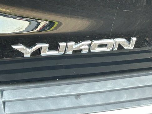 Used 2017 GMC Yukon Denali RWD image 20