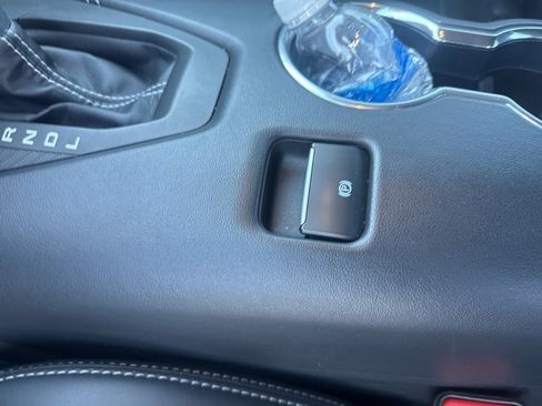 Used 2024 Ford Mustang Premium image 21