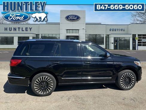 Used 2021 Lincoln Navigator Black Label w/ Cargo Convenience Package image 5