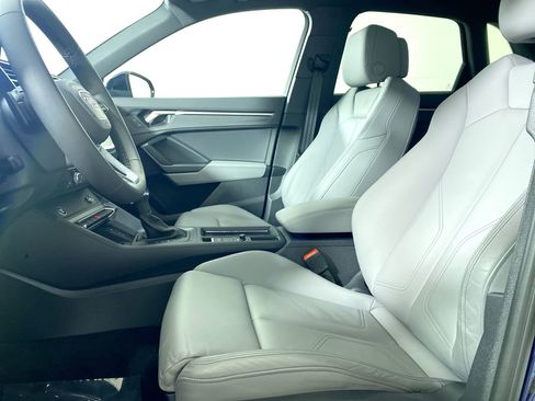 Certified 2025 Audi Q3 2.0T Premium w/ Convenience Package image 2