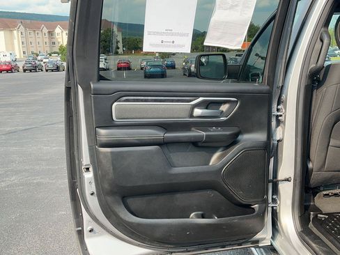 Used 2022 RAM 1500 Big Horn AWD/4WD image 25