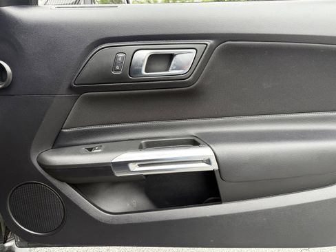 Used 2019 Ford Mustang GT image 42