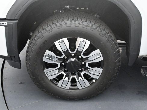 Used 2026 GMC Sierra 3500 Denali w/ Denali Reserve Package AWD/4WD image 34