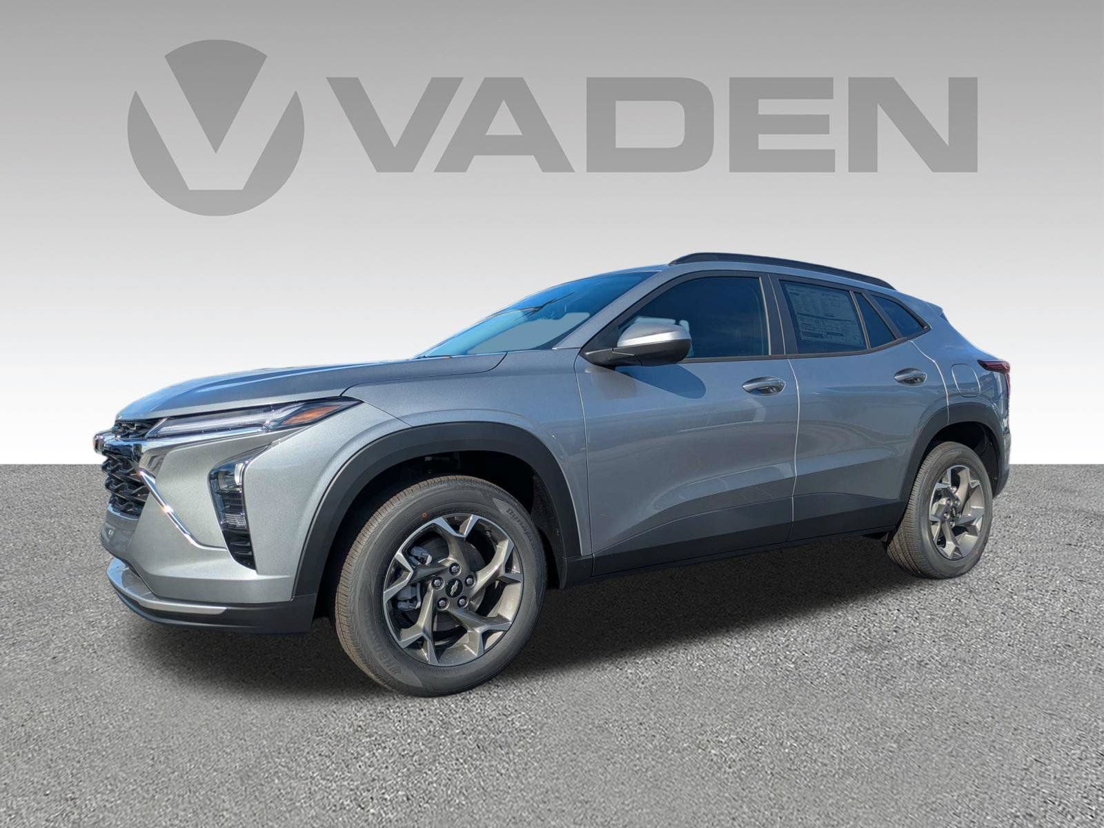 New 2026 Chevrolet Trax LT FWD image 2