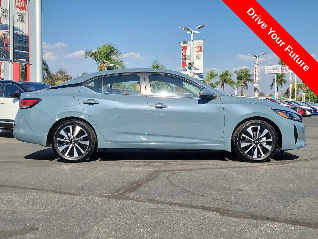Used 2025 Nissan Sentra SV w/ SV Premium Package FWD image 36