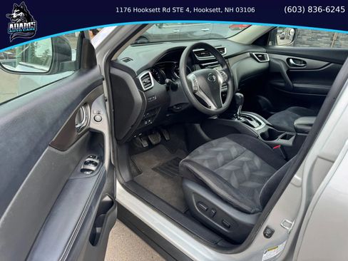 Used 2014 Nissan Rogue SV image 9