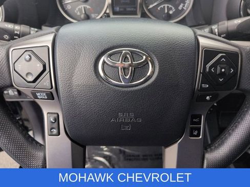 Used 2019 Toyota Tacoma SR5 image 12