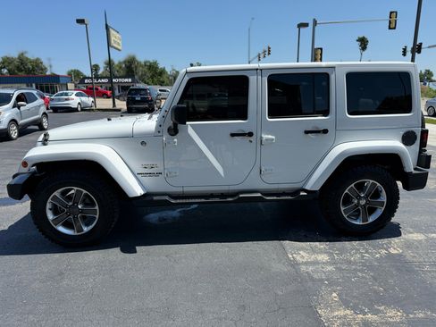 Used 2017 Jeep Wrangler Unlimited Sahara w/ Dual Top Group image 5