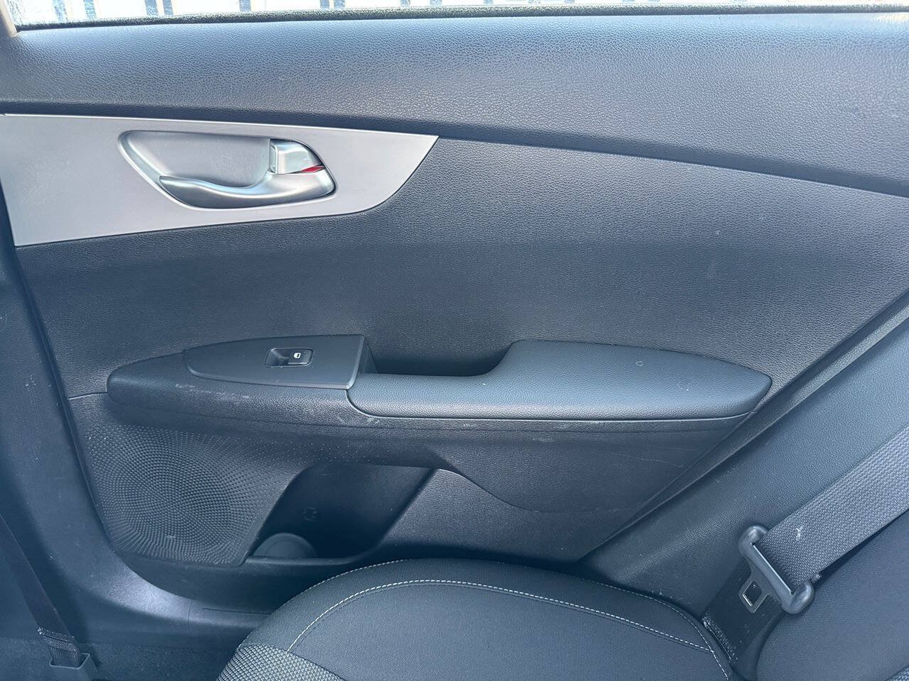 Used 2024 Kia Forte LXS FWD image 20