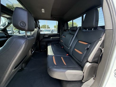 Used 2024 GMC Sierra 2500 AT4 w/ AT4 Premium Plus Package AWD/4WD image 30