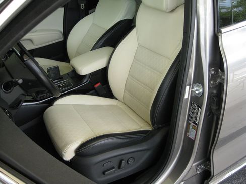 Used 2017 Kia Sorento SX FWD image 24