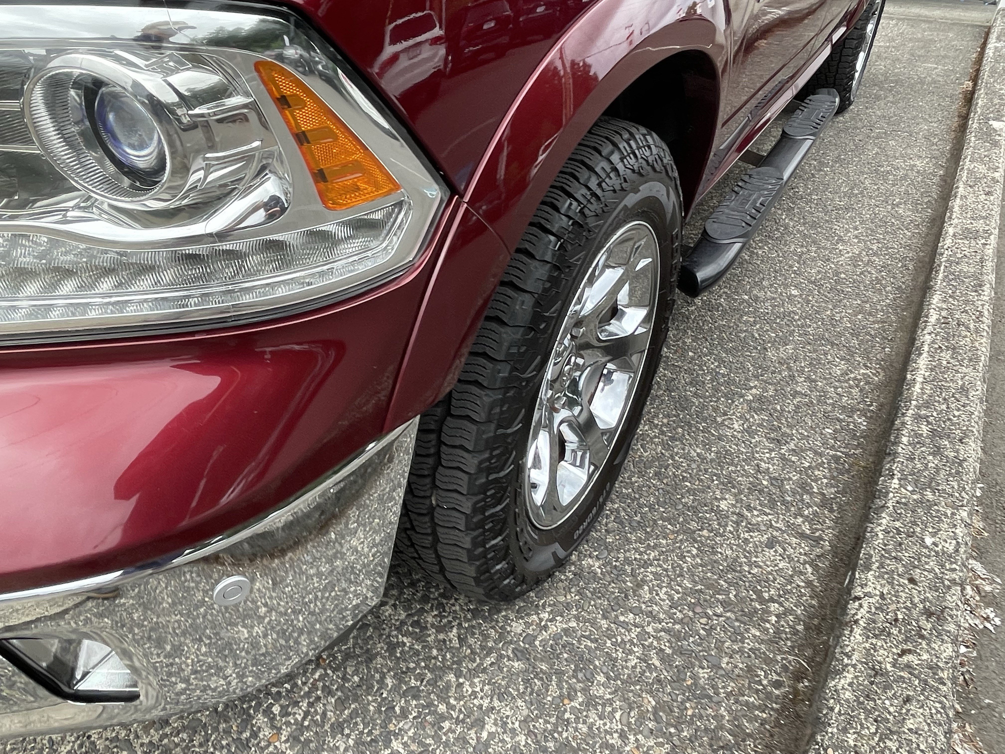 Used 2017 RAM 1500 Laramie w/ Convenience Group AWD/4WD image 9