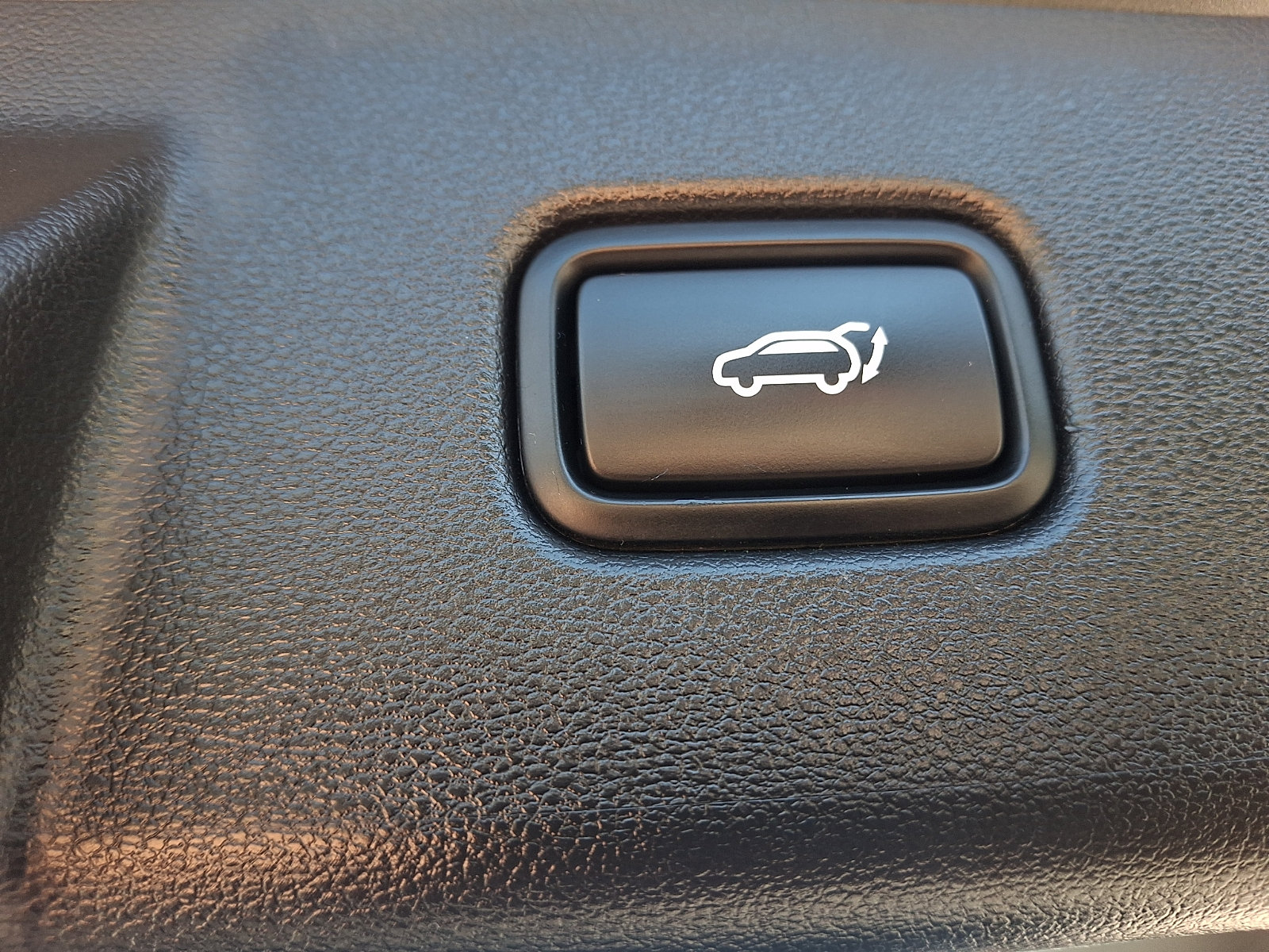 Used 2023 Hyundai Tucson Limited w/ Cargo Package AWD/4WD image 29