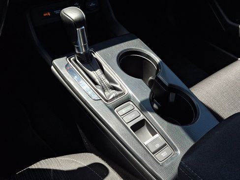 Used 2022 Honda Civic EX image 16