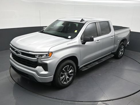 Used 2022 Chevrolet Silverado 1500 RST w/ Convenience Package II RWD image 16