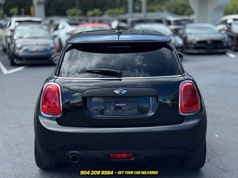 Used 2015 MINI Cooper 2-Door Hardtop FWD image 6