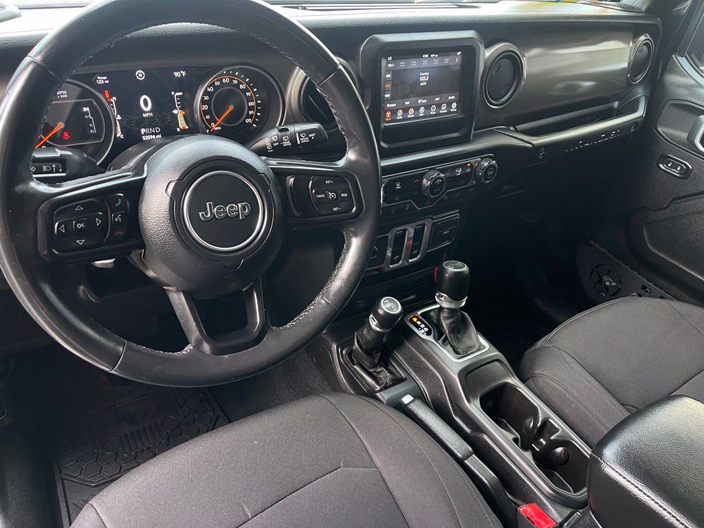 Used 2018 Jeep Wrangler Sport AWD/4WD image 13