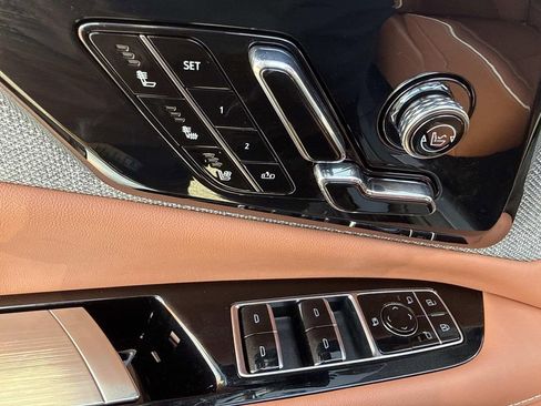 New 2026 Cadillac Optiq Luxury 2 image 19