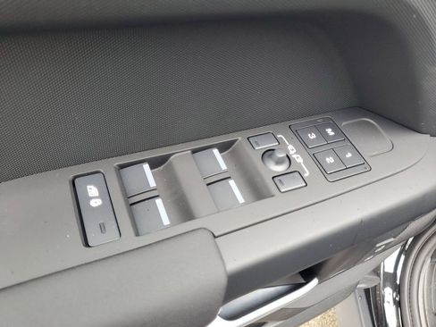 New 2026 Land Rover Defender 130 S AWD/4WD image 8