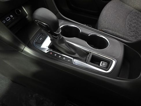 Used 2023 Chevrolet Equinox LT AWD/4WD image 32