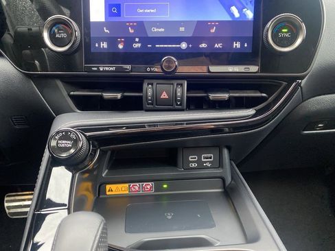 Used 2023 Lexus NX 350 F Sport image 9