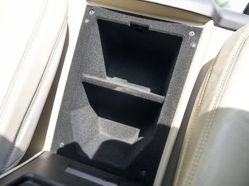Used 2006 Cadillac XLR RWD image 43